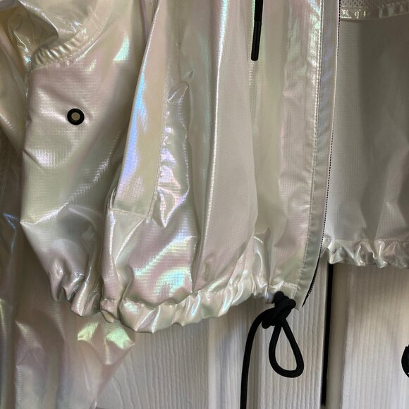 Iridescent tech crop jacket - Picture 7 of 14